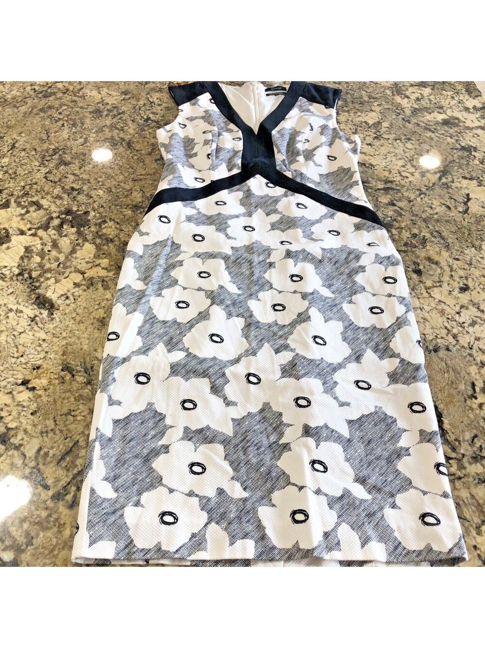 Size 6 RW & CO Womens Dress Black White Floral Stretch Lining
